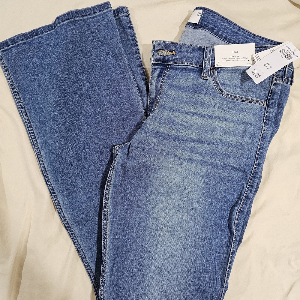 Hollister Women's Low-rise Boot Cut Jeans